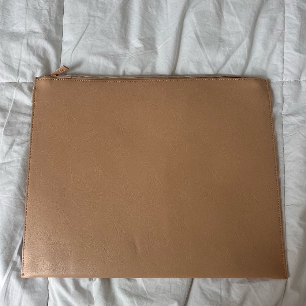 BÉIS Tan Computer Sleeve/Travel Pouch - Picture 2 of 5